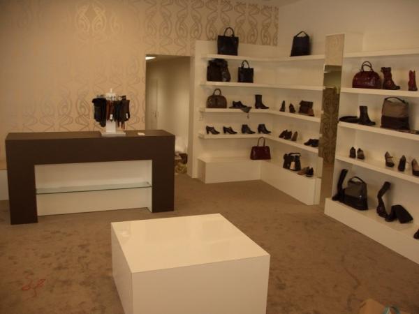 Ladenbau Schuhgeschäft